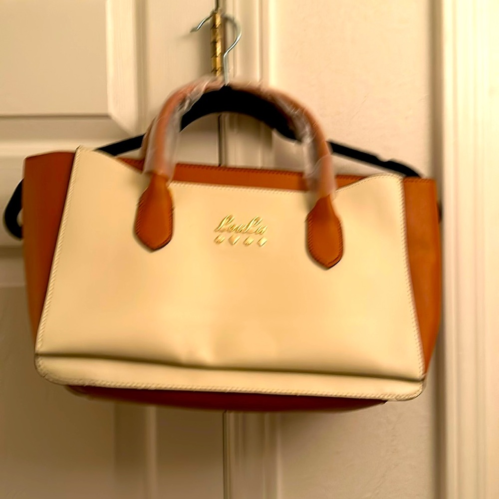Women’s LouLu Handbag with Shoulder Strap NWOT